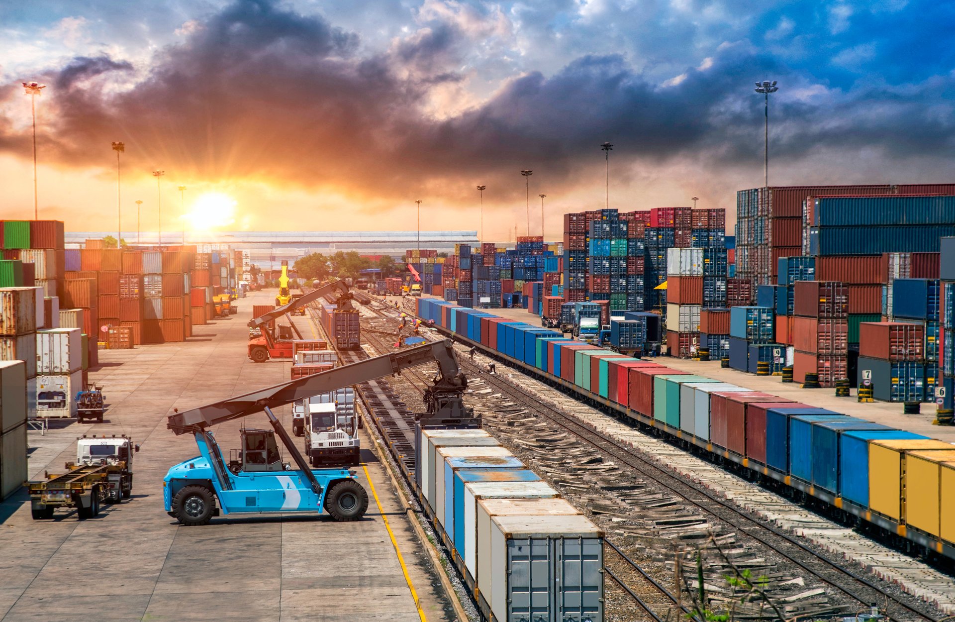 Перевозки контейнеров внутри страны выросли на 5,9%